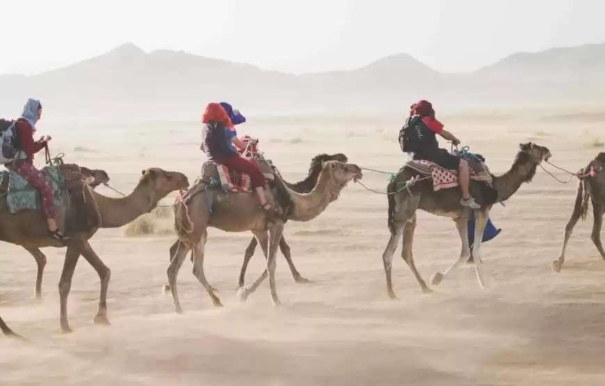 Tour di 2 giorni da Marrakech al deserto di Erg Lihoudi