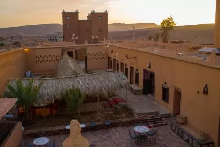 גלה את Tazzarine: השער המרוקאי שלך להרפתקאות המדבר